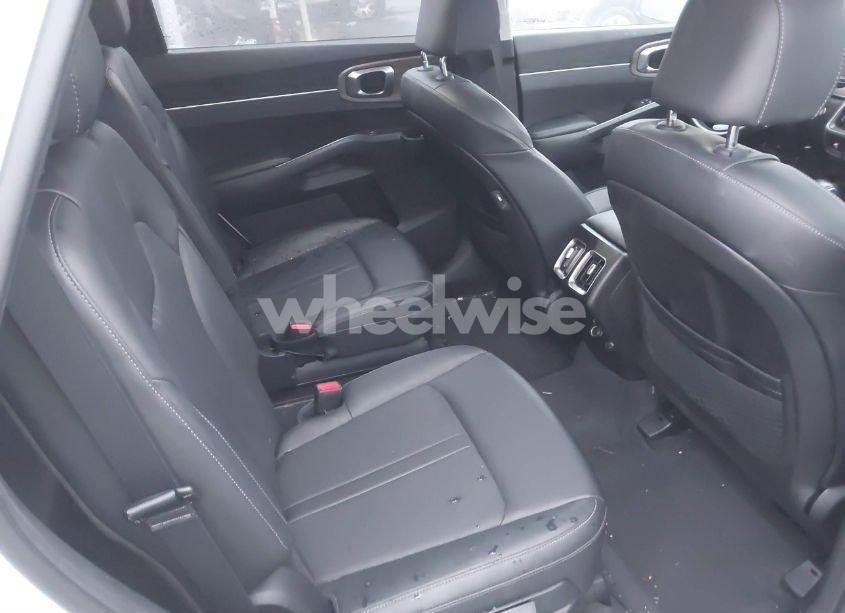 Photo 8 of 2022 Kia Sorento X-LINE EX (VIN 5XYRHDLF8NG127992)