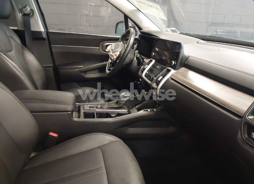 Photo 5 of 2022 Kia Sorento X-LINE EX (VIN 5XYRHDLFXNG078956)