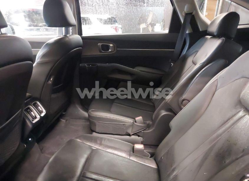 Photo 8 of 2022 Kia Sorento X-LINE EX (VIN 5XYRHDLFXNG078956)