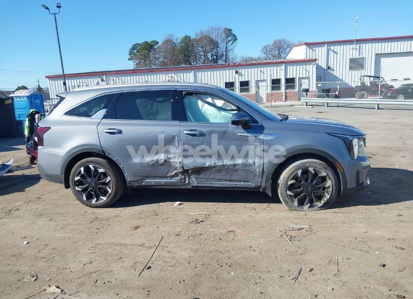 Photo 13 of 2024 Kia Sorento SX (VIN 5XYRK4JF0RG253712)