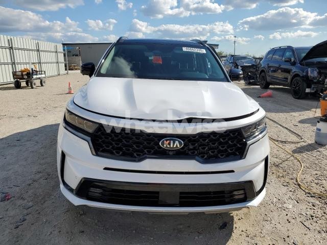 Photo 2 of 2021 KIA SORENTO SX (VIN 5XYRK4LF0MG049837)