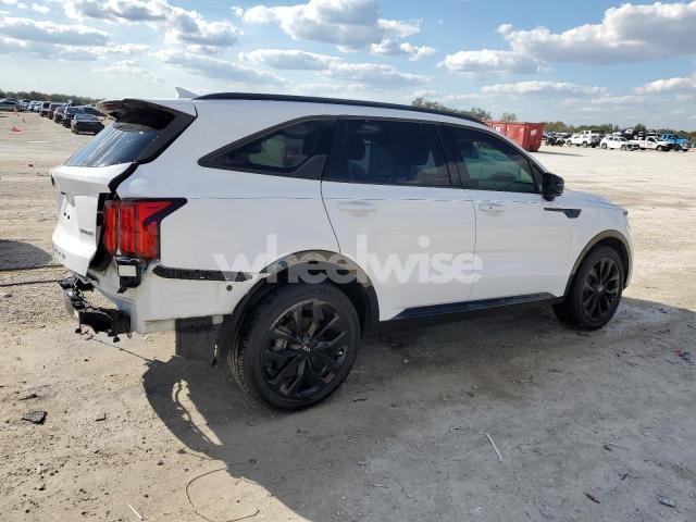 Photo 4 of 2021 KIA SORENTO SX (VIN 5XYRK4LF0MG049837)