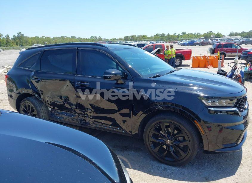 Photo 13 of 2021 Kia Sorento SX (VIN 5XYRK4LF1MG035297)