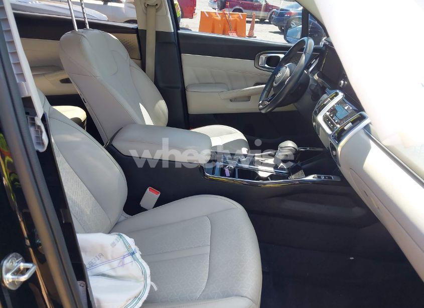 Photo 5 of 2021 Kia Sorento SX (VIN 5XYRK4LF1MG035297)