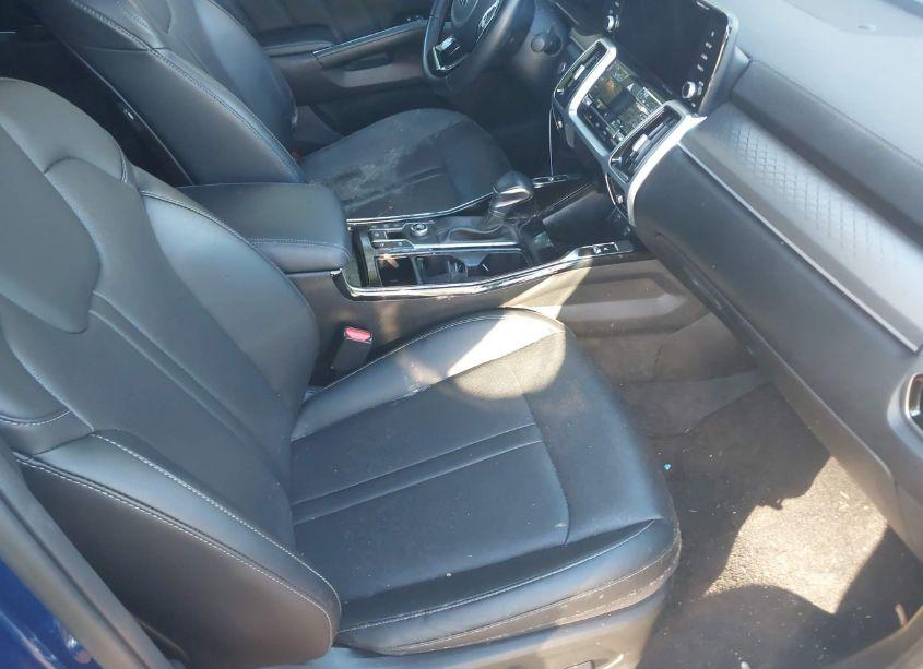 Photo 5 of 2021 Kia Sorento SX (VIN 5XYRK4LF2MG030996)