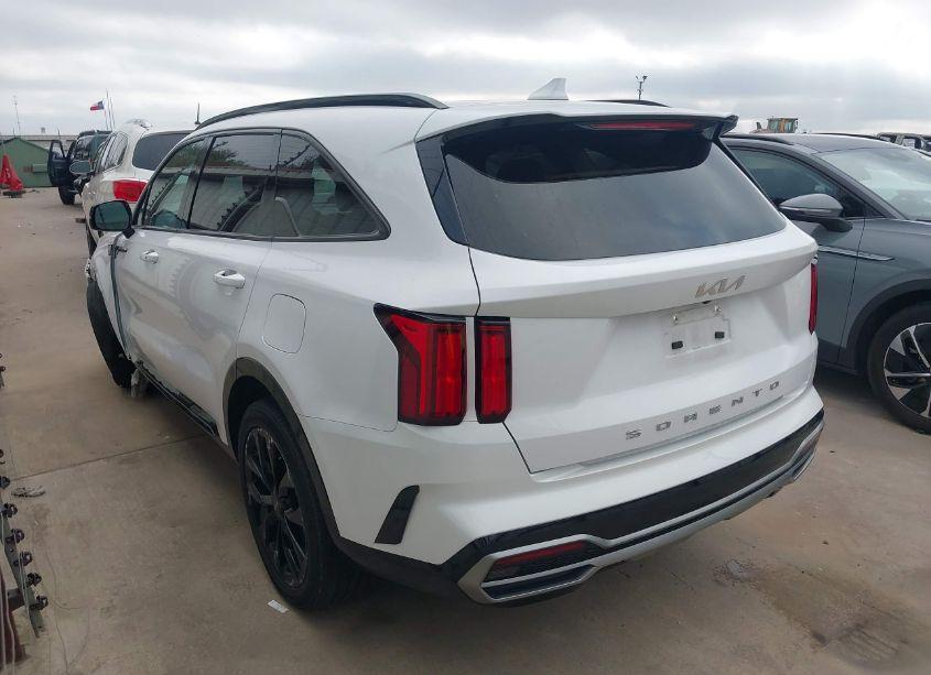 Photo 3 of 2022 Kia Sorento SX (VIN 5XYRK4LF2NG111417)