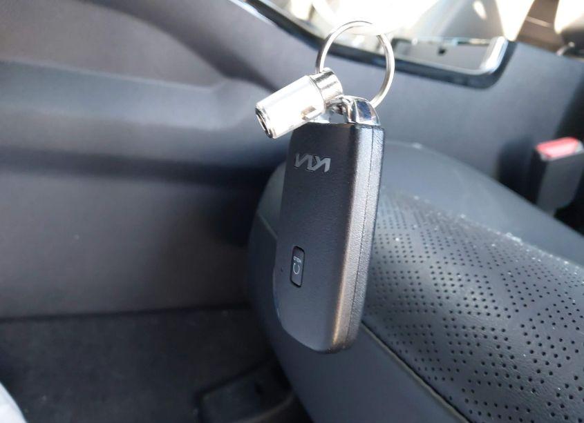 Photo 11 of 2023 Kia Sorento SX (VIN 5XYRK4LF2PG238848)