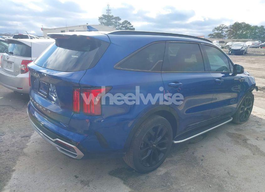 Photo 4 of 2022 Kia Sorento SX (VIN 5XYRK4LF3NG092697)