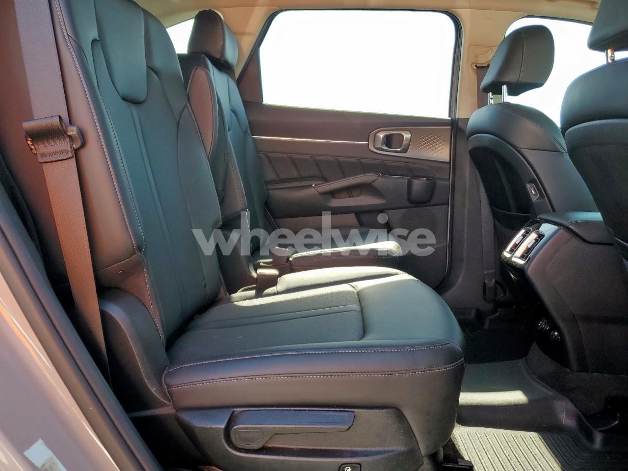 Photo 11 of 2023 KIA SORENTO SX (VIN 5XYRK4LF4PG230332)