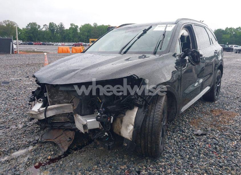Photo 2 of 2021 Kia Sorento SX PRESTIGE (VIN 5XYRK4LF6MG047395)