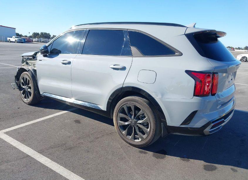 Photo 3 of 2023 Kia Sorento SX (VIN 5XYRK4LF6PG165340)