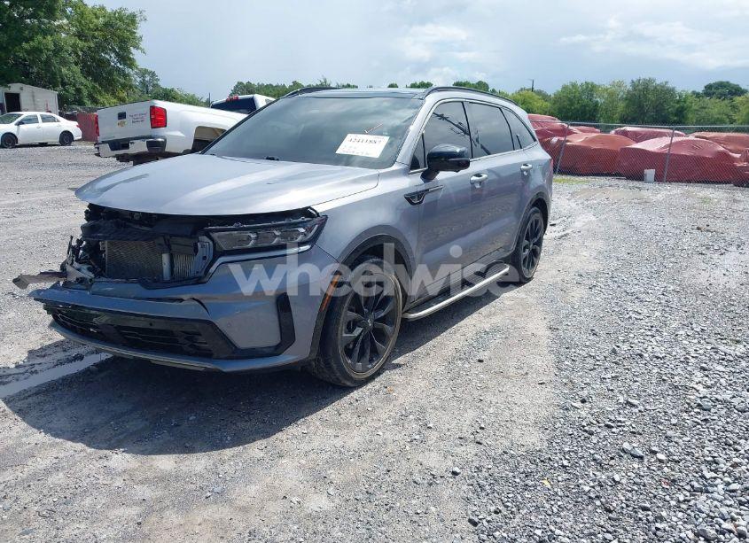Photo 2 of 2021 Kia Sorento SX PRESTIGE (VIN 5XYRK4LF7MG037510)