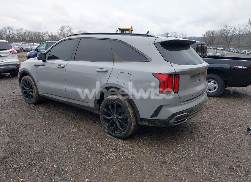 Photo 3 of 2022 Kia Sorento SX (VIN 5XYRK4LF7NG120176)