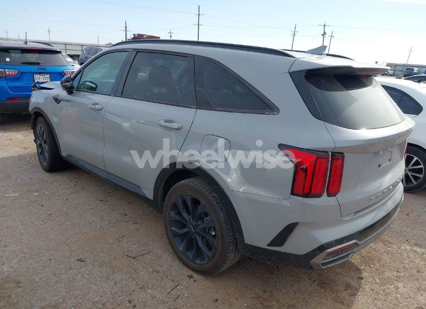 Photo 3 of 2022 Kia Sorento SX PRESTIGE (VIN 5XYRK4LF8NG096339)