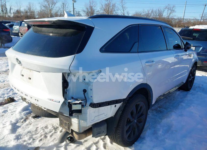 Photo 4 of 2021 Kia Sorento SX (VIN 5XYRK4LFXMG026369)