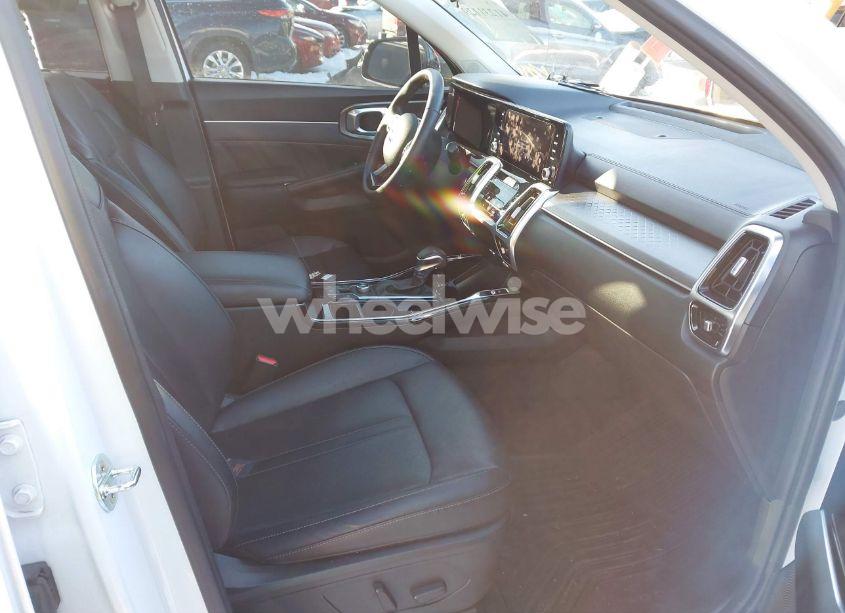 Photo 5 of 2021 Kia Sorento SX (VIN 5XYRK4LFXMG026369)