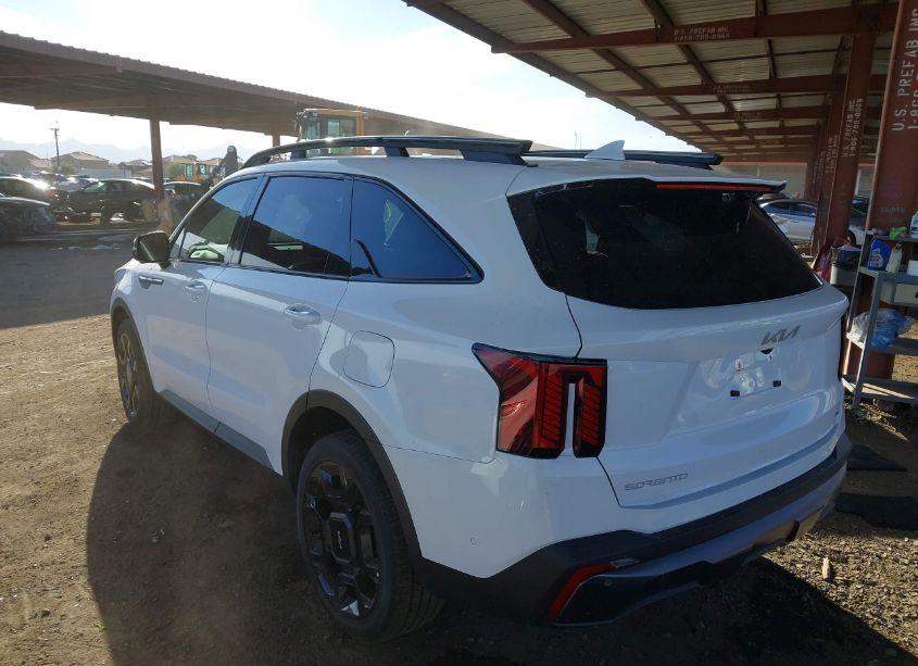 Photo 3 of 2024 Kia Sorento X-LINE SX (VIN 5XYRKDJF3RG300179)