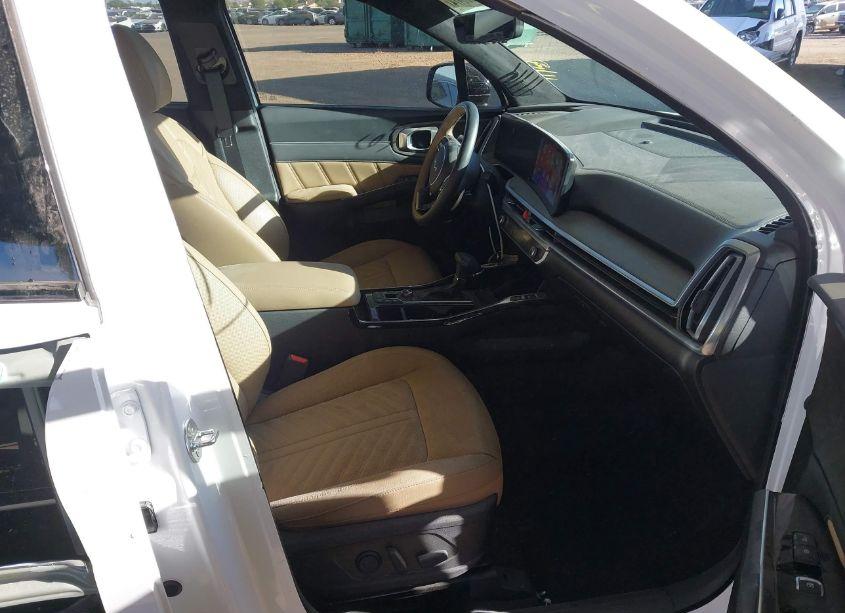 Photo 5 of 2024 Kia Sorento X-LINE SX (VIN 5XYRKDJF3RG300179)