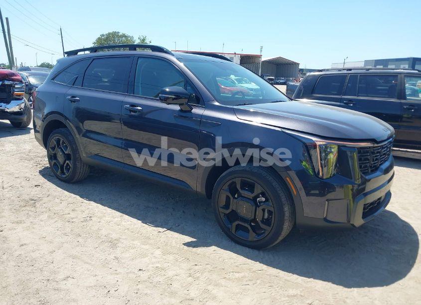 2025 Kia Sorento X-LINE SX (VIN 5XYRKDJF5SG333500) main photo