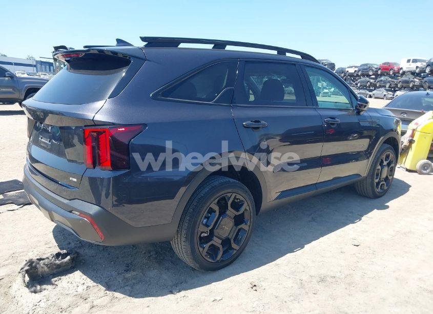 Photo 4 of 2025 Kia Sorento X-LINE SX (VIN 5XYRKDJF5SG333500)