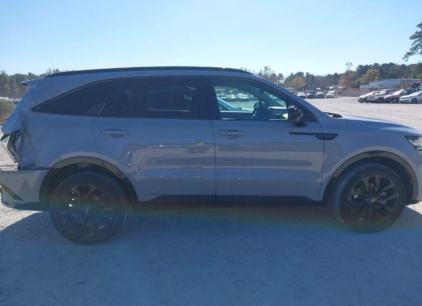 Photo 13 of 2022 Kia Sorento SX (VIN 5XYRKDLF0NG111030)