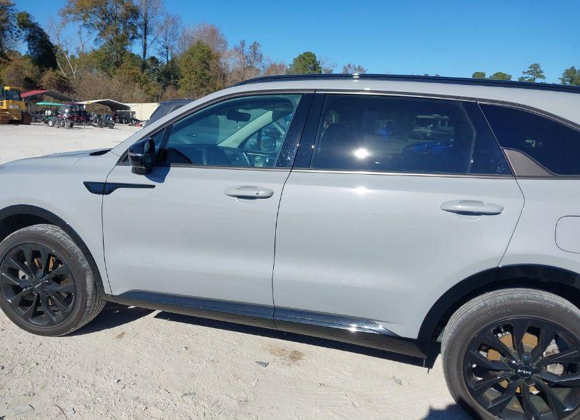 Photo 14 of 2022 Kia Sorento SX (VIN 5XYRKDLF0NG111030)