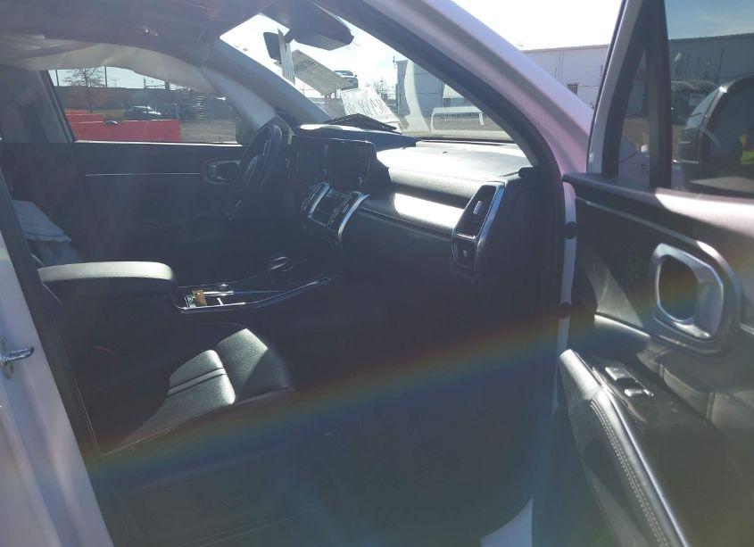 Photo 5 of 2022 Kia Sorento SX (VIN 5XYRKDLF1NG091578)
