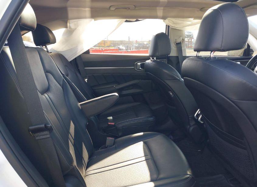 Photo 8 of 2022 Kia Sorento SX (VIN 5XYRKDLF1NG091578)