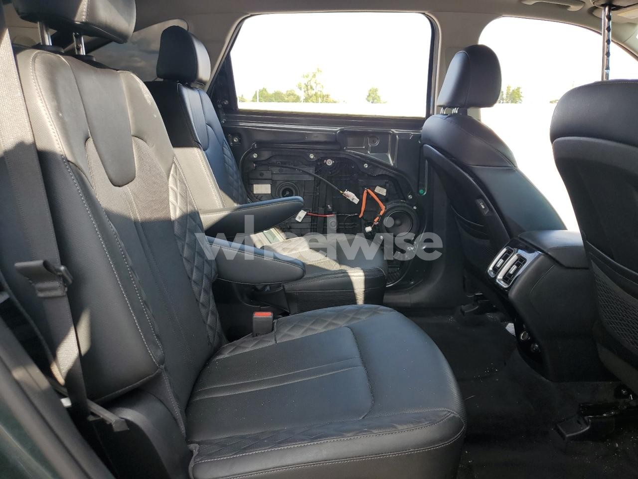 Photo 10 of 2021 KIA SORENTO SX (VIN 5XYRKDLF3MG012460)