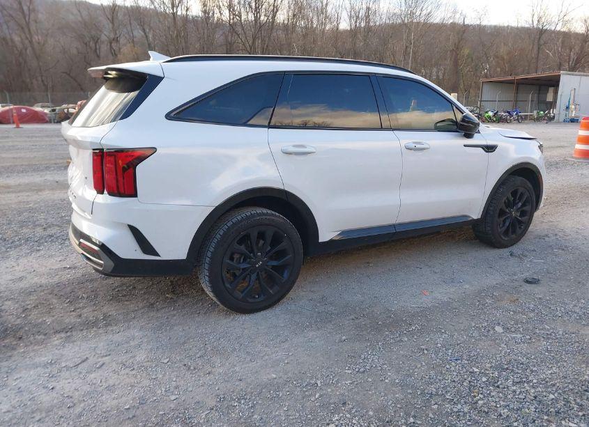 Photo 4 of 2021 Kia Sorento SX (VIN 5XYRKDLF3MG039609)
