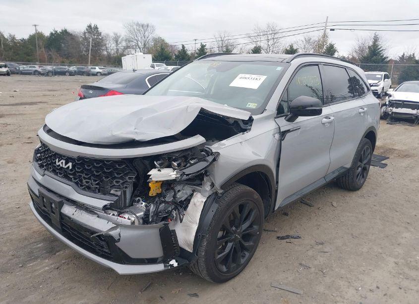 Photo 2 of 2022 Kia Sorento SX (VIN 5XYRKDLF4NG147254)