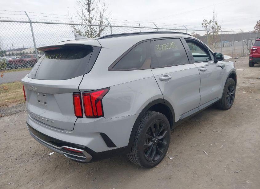 Photo 4 of 2022 Kia Sorento SX (VIN 5XYRKDLF4NG147254)