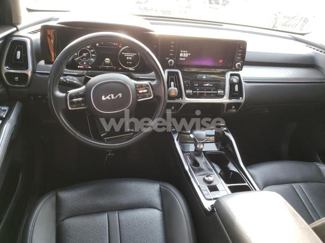 Photo 4 of 2023 KIA SORENTO SX (VIN 5XYRKDLF4PG179625)