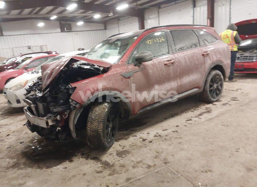 Photo 2 of 2021 Kia Sorento SX (VIN 5XYRKDLF6MG050510)