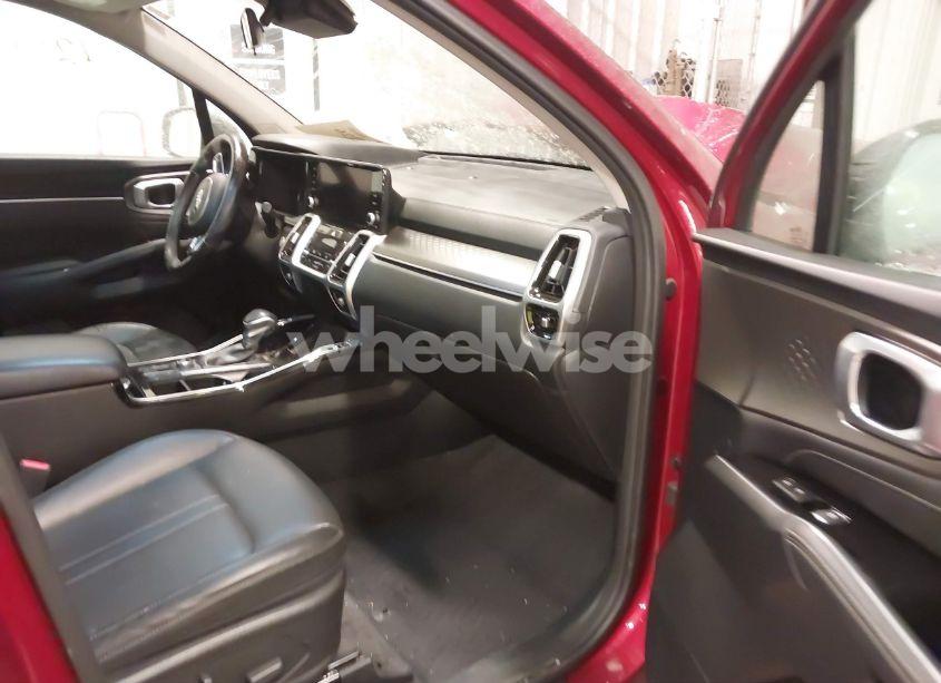 Photo 5 of 2021 Kia Sorento SX (VIN 5XYRKDLF6MG050510)