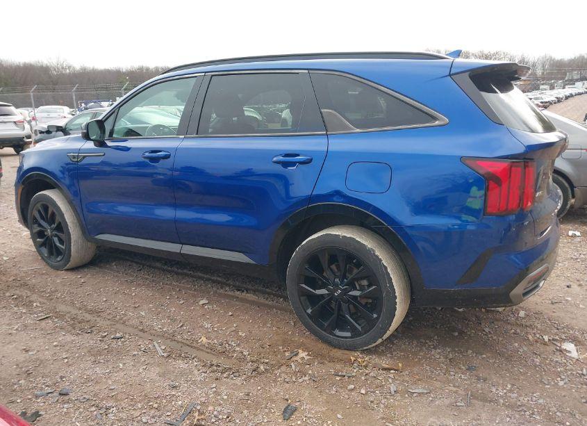 Photo 3 of 2021 Kia Sorento SX (VIN 5XYRKDLF7MG024577)