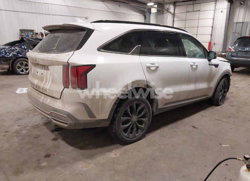 Photo 4 of 2022 Kia Sorento SX (VIN 5XYRKDLF7NG076986)