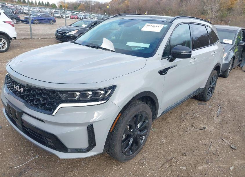 Photo 2 of 2022 Kia Sorento SX (VIN 5XYRKDLF7NG156160)