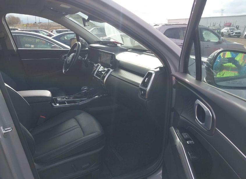 Photo 5 of 2022 Kia Sorento SX (VIN 5XYRKDLF7NG156160)
