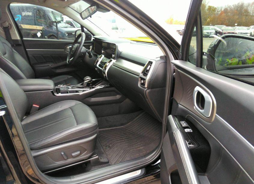 Photo 5 of 2022 Kia Sorento SX (VIN 5XYRKDLF9NG103282)