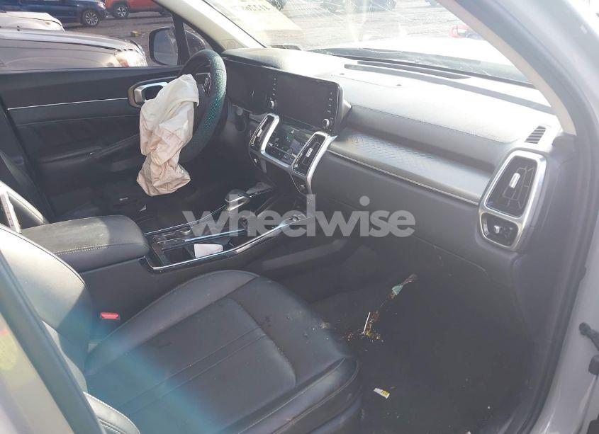Photo 5 of 2022 Kia Sorento SX (VIN 5XYRKDLFXNG096830)