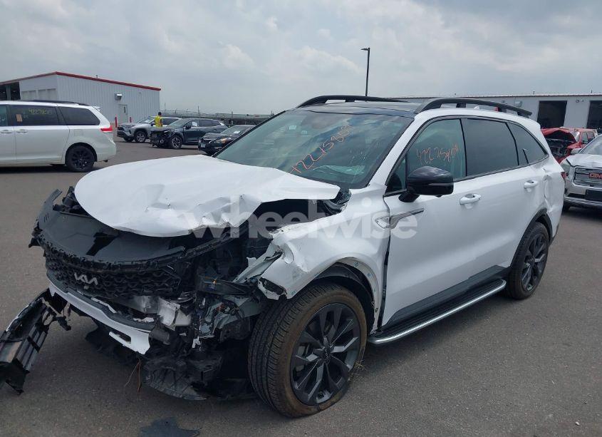Photo 2 of 2022 Kia Sorento X-LINE SX PRESTIGE (VIN 5XYRKDLFXNG111374)