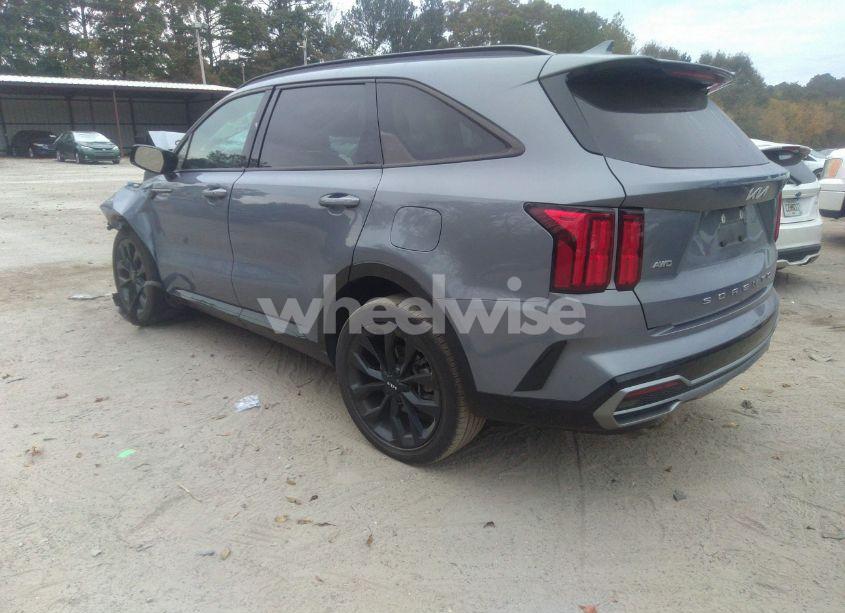 Photo 3 of 2022 Kia Sorento SX (VIN 5XYRKDLFXNG135206)