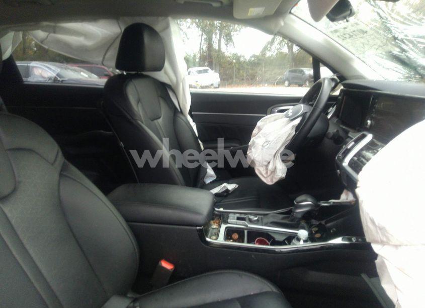 Photo 5 of 2022 Kia Sorento SX (VIN 5XYRKDLFXNG135206)