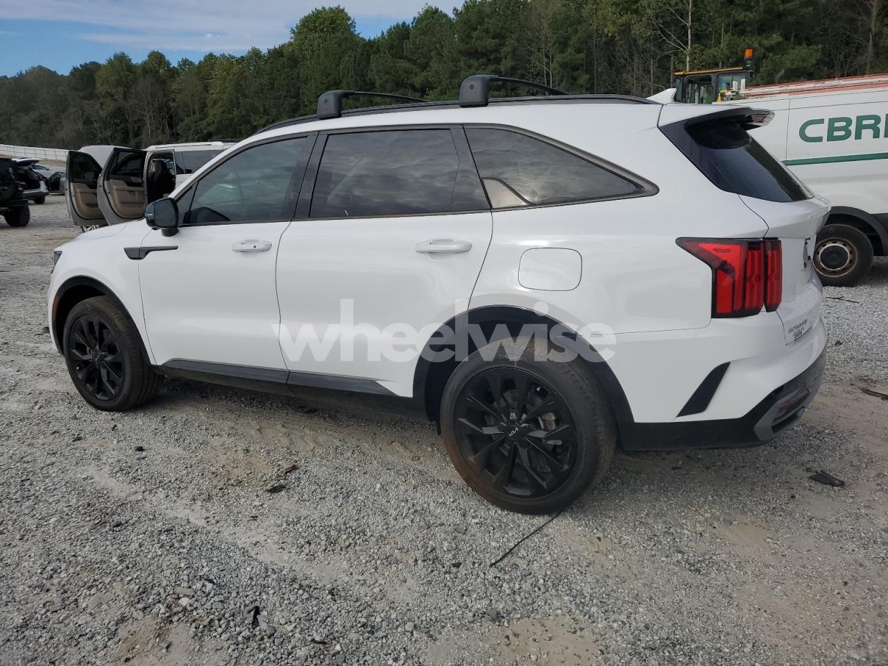 Photo 2 of 2023 KIA SORENTO SX (VIN 5XYRKDLFXPG226074)
