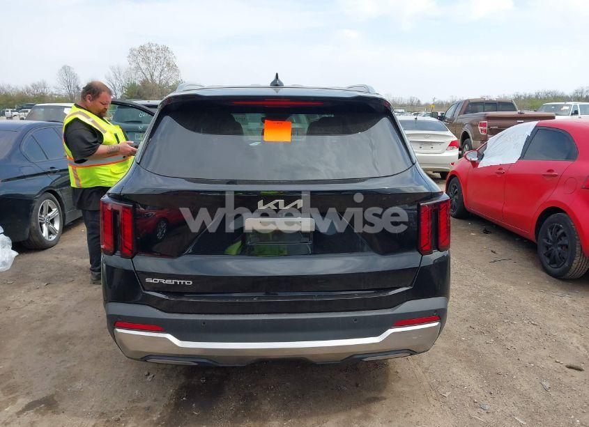 Photo 16 of 2024 Kia Sorento S (VIN 5XYRL4JC0RG276152)