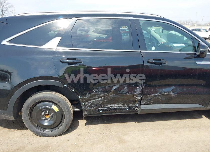 Photo 6 of 2024 Kia Sorento S (VIN 5XYRL4JC0RG276152)