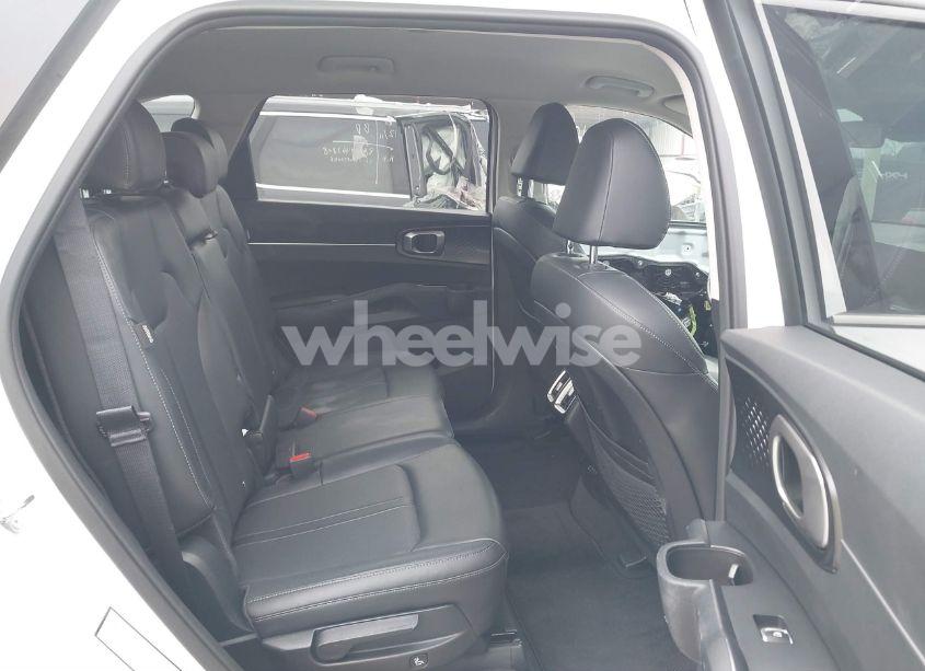 Photo 8 of 2024 Kia Sorento S (VIN 5XYRL4JC0RG280895)