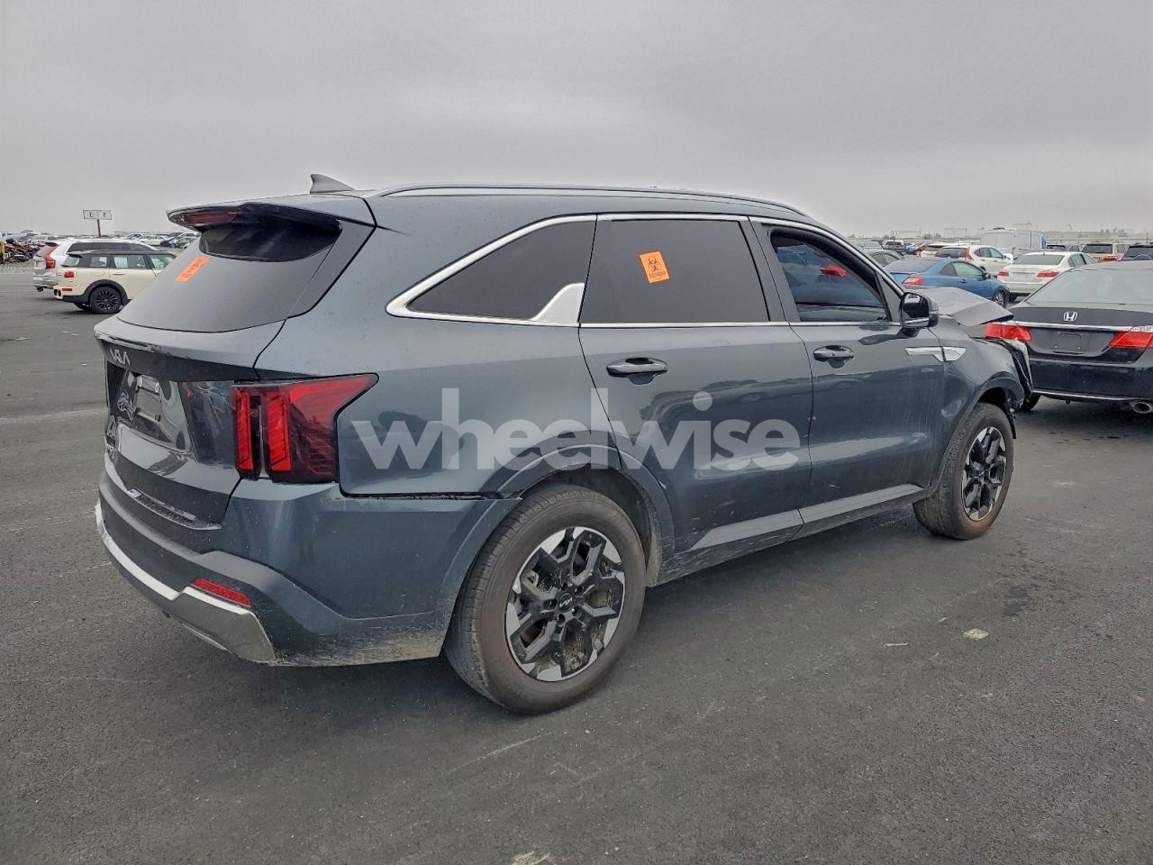 Photo 3 of 2024 KIA SORENTO S (VIN 5XYRL4JC0RG291430)