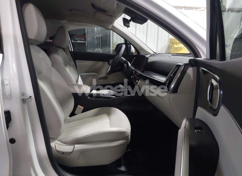 Photo 5 of 2025 Kia Sorento S (VIN 5XYRL4JC0SG315117)